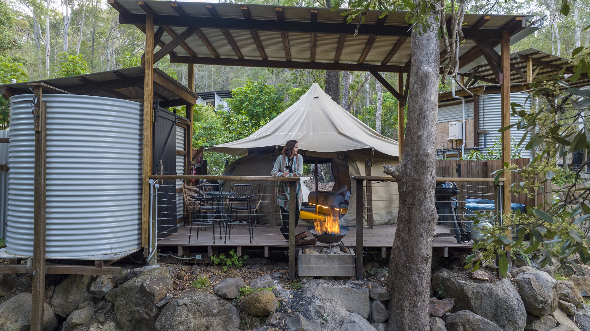 Banner background image (decoration only)